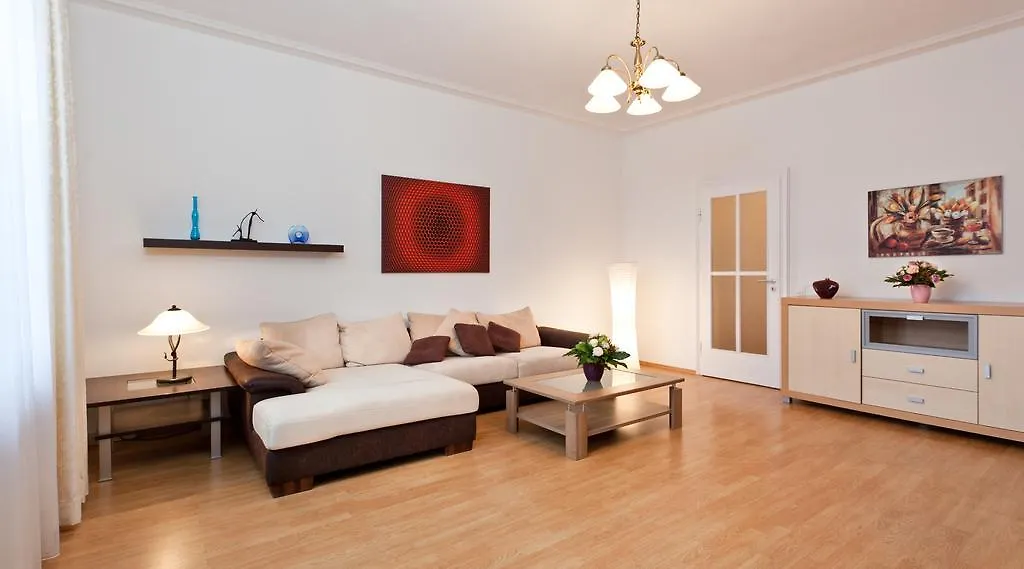 Aparthotel Apartments Am Altmarkt By Aparts An Der Frauenkirche Dresden